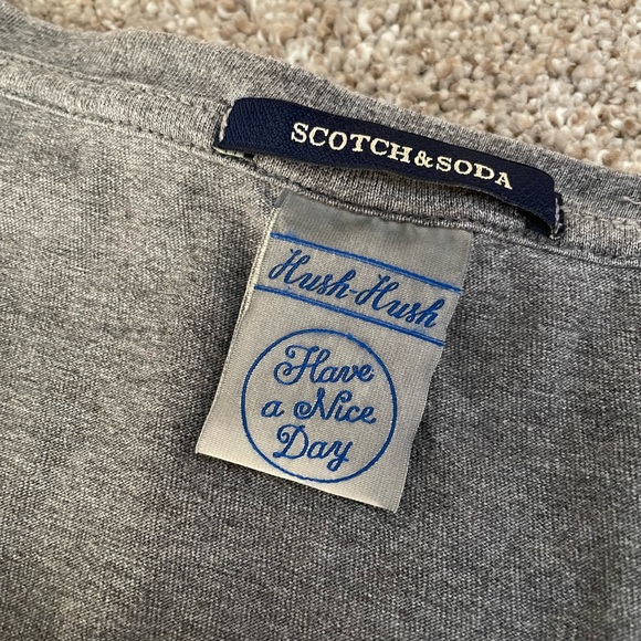 Men’s “Sundays are for Scotch,” 😎 scotch & soda gray t-shirt - Picture 4 of 6